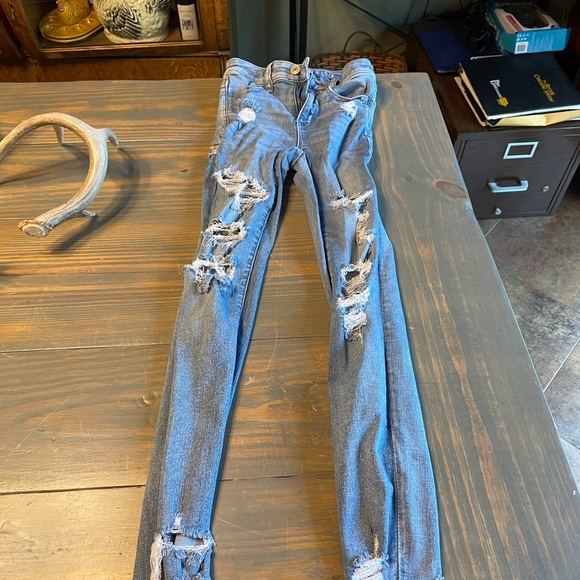 American eagle ripped jeans - Picture 1 of 4